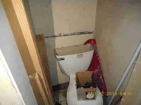 7721 Montrose (10)_m.jpg